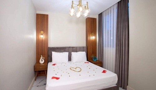 Deluxe Suite with One Bedroom