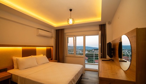 Standard Double Room, Balcony, City View