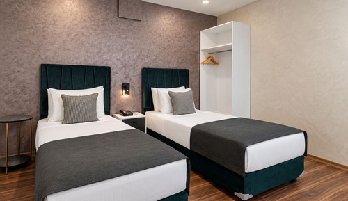 Economy Twin Room