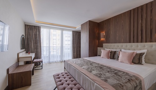 1 Bedroom Apartment