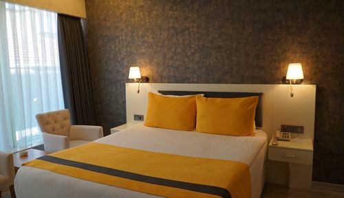 Standard Double Room, 1 Queen Bed