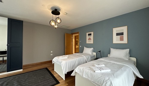 Standard Apartment, 3 Bedrooms, City View