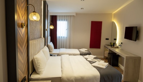 Family Room, Multiple Beds, Jetted Tub