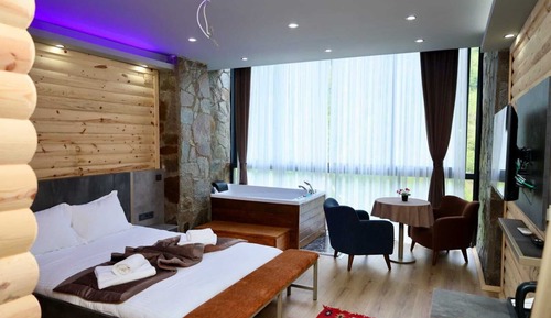 Exclusive Room