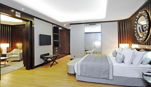 Suite, 1 Bedroom, City View