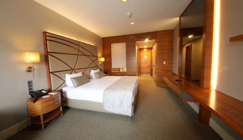 Superior Room, 1 Double Bed, Partial Sea View
