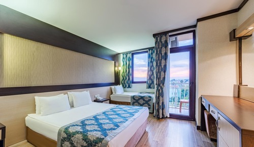 Superior Double Room, Pool View