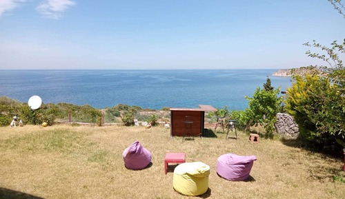 Garden level Room