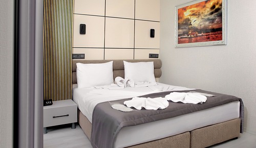 Standard Double Room, 1 Queen Bed, Non Smoking, City View