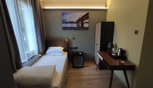 Business Single Room, Air conditioning, Park View