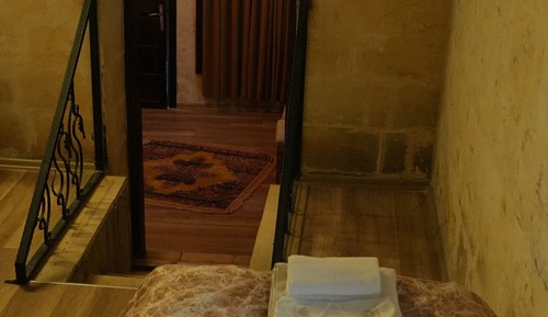 Standard Suite, Non Smoking, Courtyard View