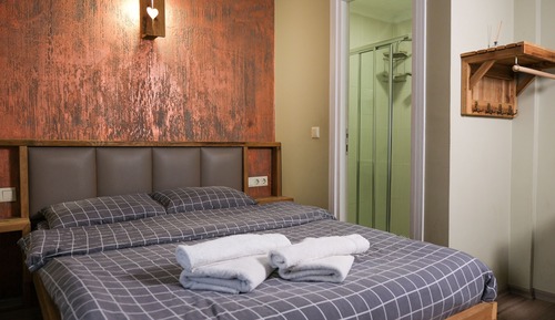 Deluxe Single Room, Private Bathroom