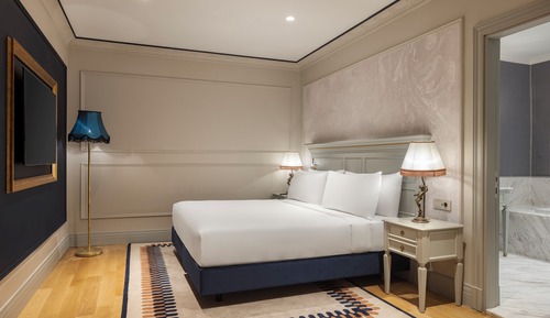 Suite, 1 King Bed, Sea View (Pasha)