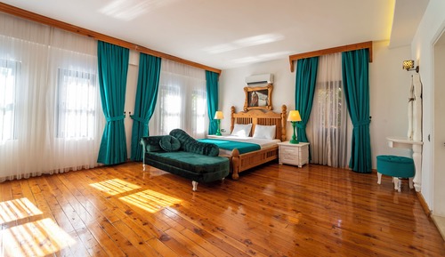 Deluxe Room Double / Twin