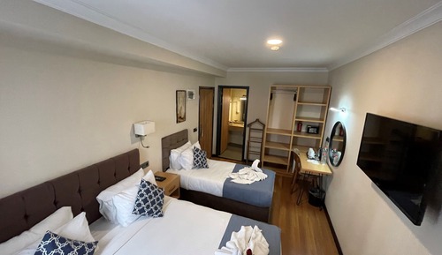 Comfort Triple Room