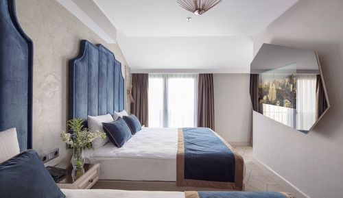 Deluxe Triple Room