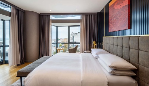 Prestige Suite, One Bedroom, Bosphorus View, King Bed (Club Millesime Access)
