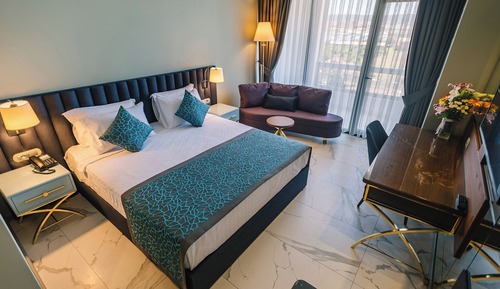 Deluxe Double Room, 1 King Bed, Non Smoking, City View