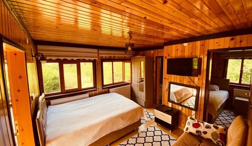 Deluxe Condo