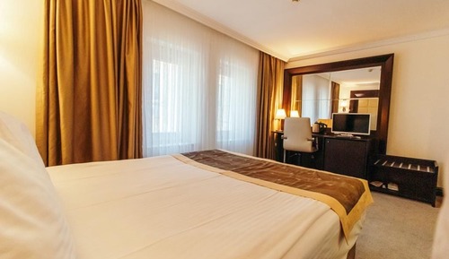 Standard Double Room, 1 Bedroom, City View
