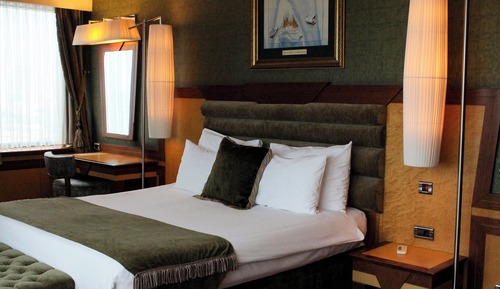 Suite Room