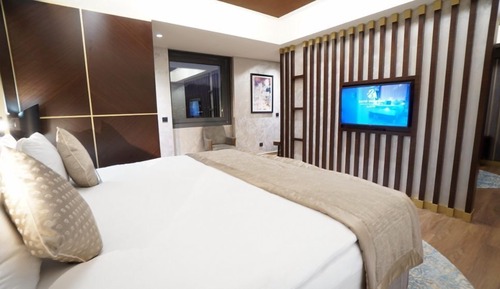 Presidential Suite