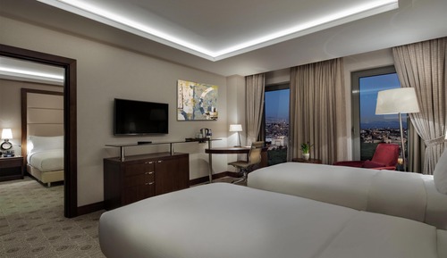 Deluxe Room, 2 Bedrooms, Connecting Rooms (Family)