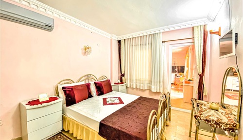 Design Triple Room, 1 Bedroom, Kitchen, Garden View