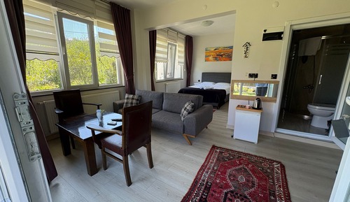 Basic Room, 1 Bedroom, Non Smoking, Garden View