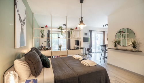 Exclusive Studio, Patio, Garden View