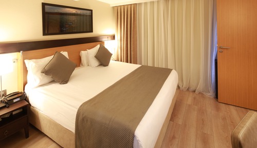 Economy Room