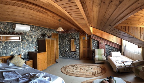 Comfort Quadruple Room, 1 Bedroom, Smoking, Courtyard View