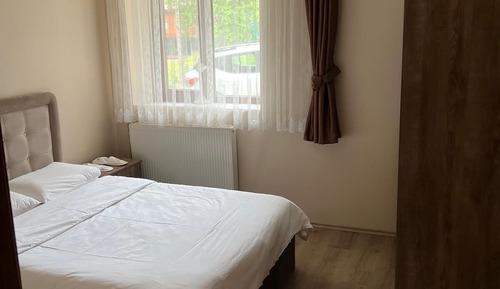 Deluxe Suite, Lake View