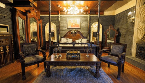 Signature Suites