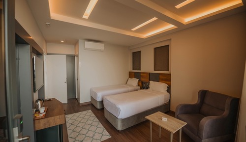 Deluxe Twin Room with Garden and Terrace