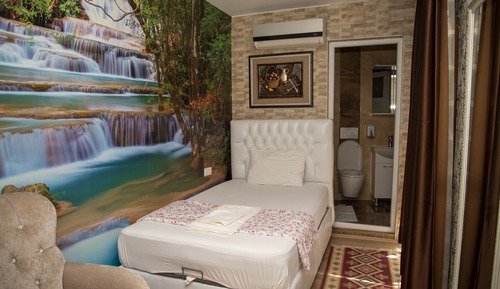 Deluxe Single Room