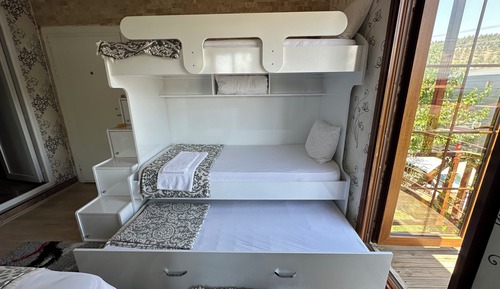 Deluxe Quadruple Room, Garden View