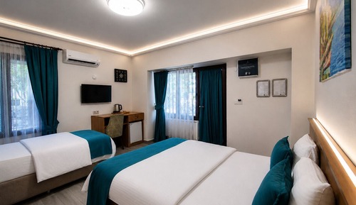Classic Triple Room