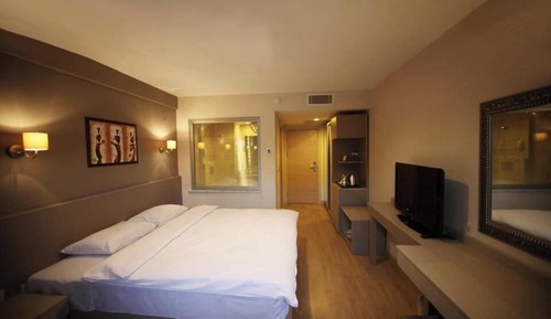 Standard Double Room, Garden View