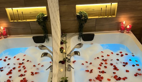 Honeymoon Room, 1 Queen Bed, Hot Tub, Sea View