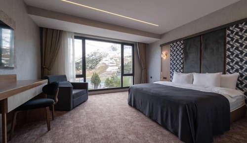 Comfort Room (King)