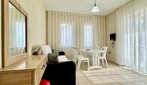 Family Apartment with Land or Pool View