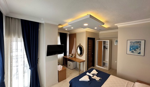 Superior Triple Room