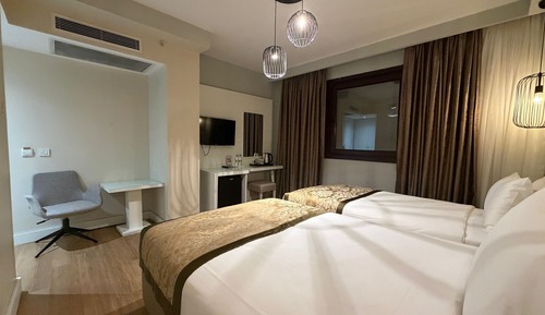 Economy Twin Room
