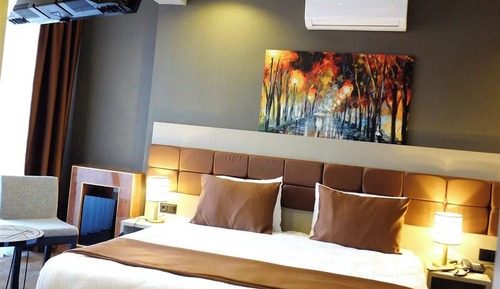 Economy Room, City View
