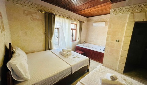 Luxury Triple Room