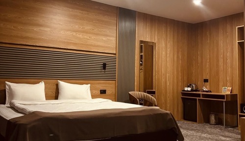 Luxury Suite