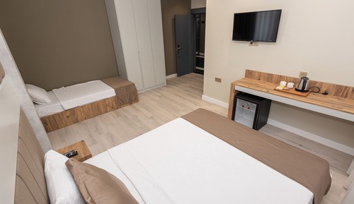 Standard Triple Room, Balcony