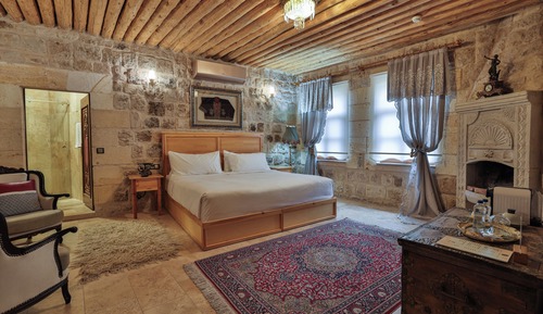 King Superior Room