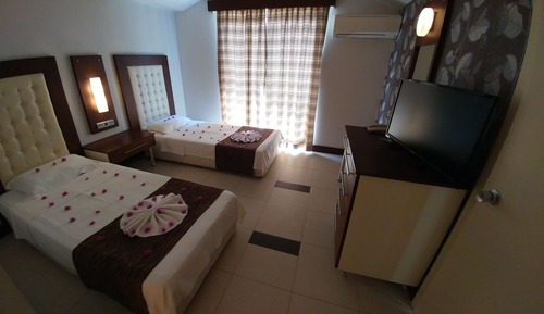 Standard Room, Connecting Rooms